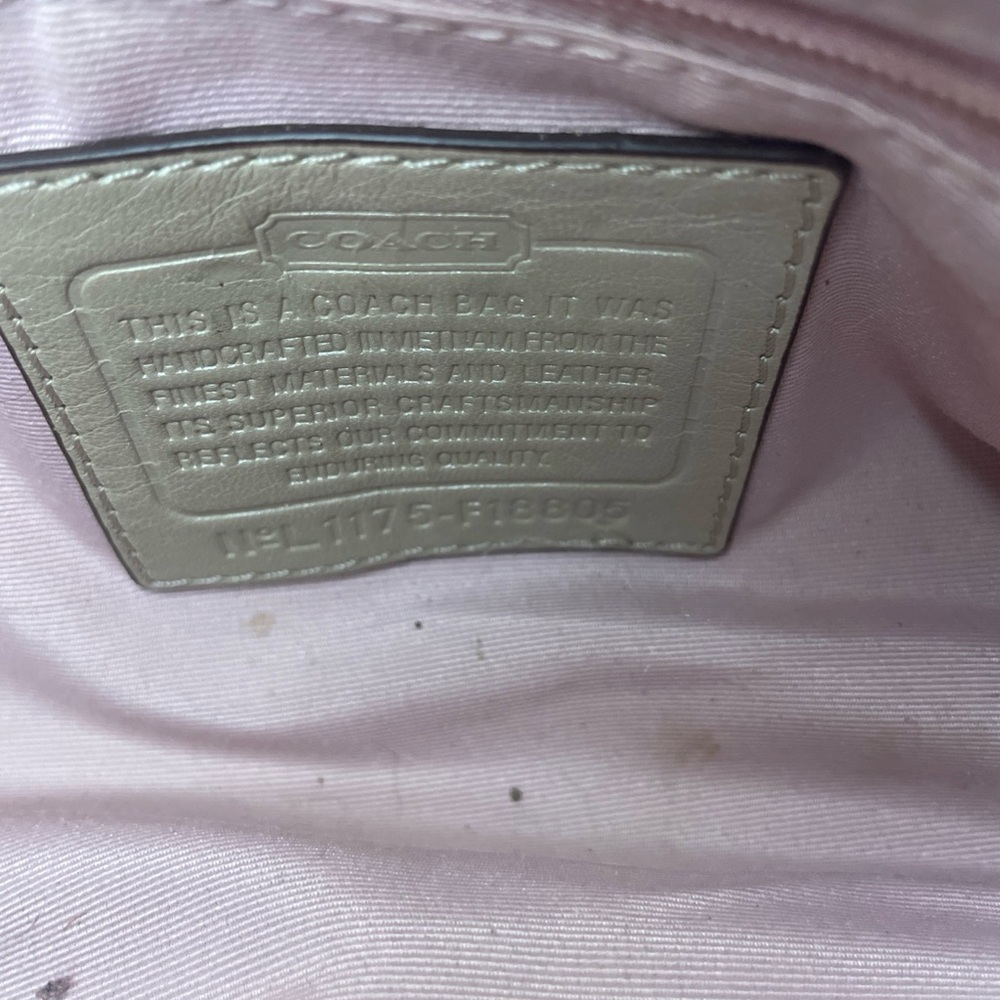 Coach soho tote with matching wallet - Picture 6 of 9